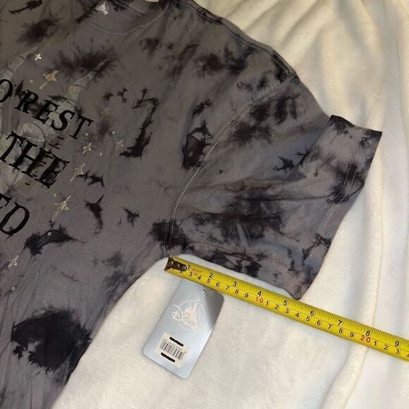 Disney Parks Gray Black Tie Dye Maleficent Tee Size Mens Large NWT - Picture 9 of 10